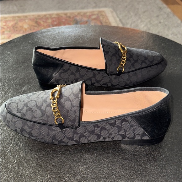 COACH Signature C Chain Helena Loafers - Picture 4 of 9
